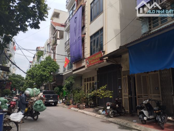 💥💥VĂN QUÁN HÀ ĐÔNG 5 TẦNG- NHÀ ĐẸP -VỈA HÈ PHÂN LÔ ÔTÔ TRÁNH - ĐỖ NGÀY ĐÊM 12 TỶ