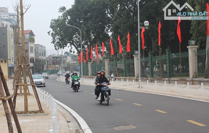 12.5 tỷ,45m²,6 tầng Nguyễn Đình Chiểu, HBT–thang máy – kinh doanh đỉnh, sát công viên
