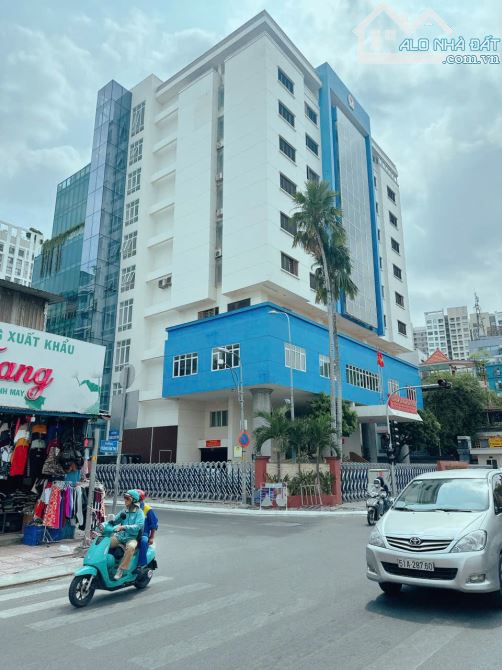 BÁN TOÀ NHÀ THƯƠNG MẠI VĂN PHÒNG VIP Q. PHÚ NHUẬN