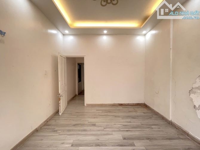 Bán nhà Hoa Lư - Hai Bà Trưng, Dt 46m2, 4t, mt 4m, 12.8 tỷ, kinh doanh.