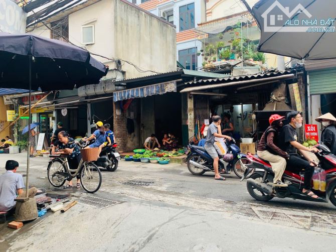 Bán đất Đình Thôn, Mỹ Đình, Phố thông, Kinh doan, Ô Tô Tránh, Mặt tiền rộng,82m2, 19 TỶ