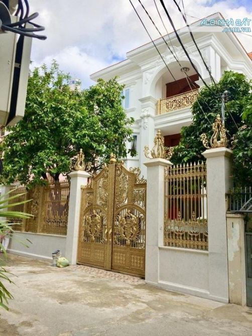 Bán Biệt Thự Khu VIP Đường 3/2, Phường 12, Quận 10, DT:11x20m ,200 m2 , 55 tỷ