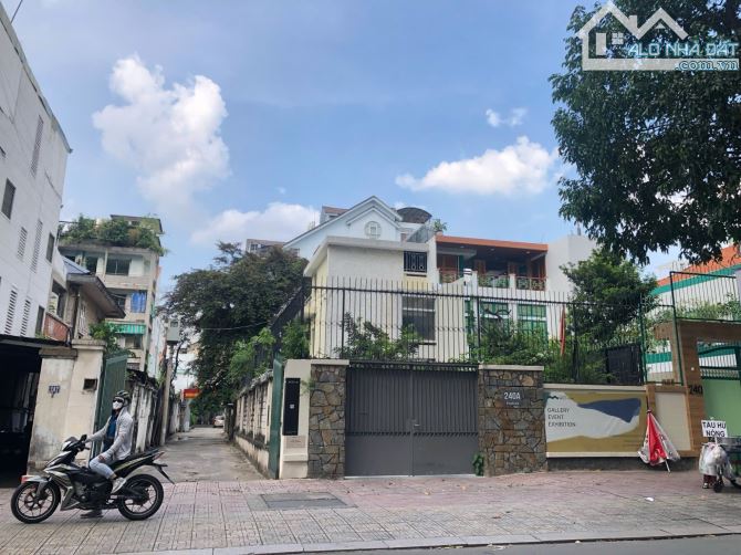 Căn góc 2 mặt tiền 240 Pasteur, P. Võ Thị Sáu, Quận 3 (cũ). Tổng DT đất: 335m2. Chỉ:200 tỷ