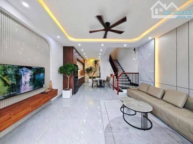 BÁN NHÀ TƯ ĐÌNH 12.X TỶ, 60M2, MT4.5M, Ô TÔ TRÁNH, NGAY CẦU TRẦN HƯNG ĐẠO