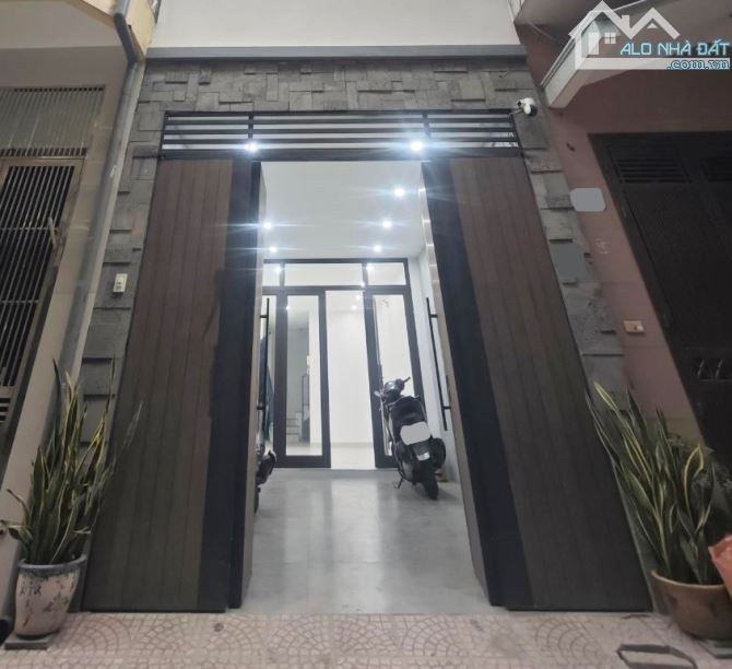 * NHÀ ĐẸP THANG MÁY, PHÂN LÔ ! ÔTÔ NGÕ THÔNG HIẾM _ 51M2, CỔ NHUẾ 1- BẮC TỪ LIÊM