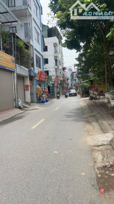 🔥🔥SIÊU HIẾM-LÔ GÓC-MẶT PHỐ 3 THOÁNG-KD BẤT CHẤP-NHÀ DÂN XÂY CHẮC CHẮP-Xuân Đỉnh 5T x30Tỷ