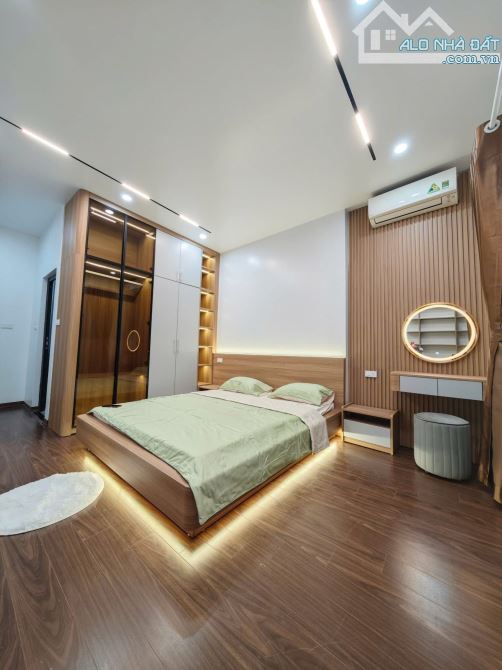 KHU CỰC HIẾM NHÀ BÁN- BÁN NHÀ TRẦN QUỐC HOÀN PHÂN LÔ- Ô TÔ TRÁNH- 40M2 - 3.6M MT - 15 TỶ