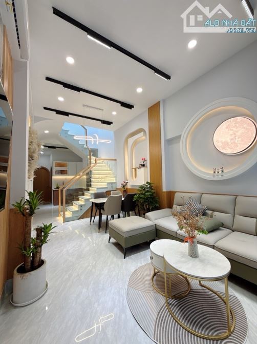 XÔ VIẾT NGHỆ TĨNH -55M² – FULL NỘI THẤT XỊN – NHÀ ĐẸP Ở NGAY- BÌNH THẠNH – NHỈNH 6 TỶ