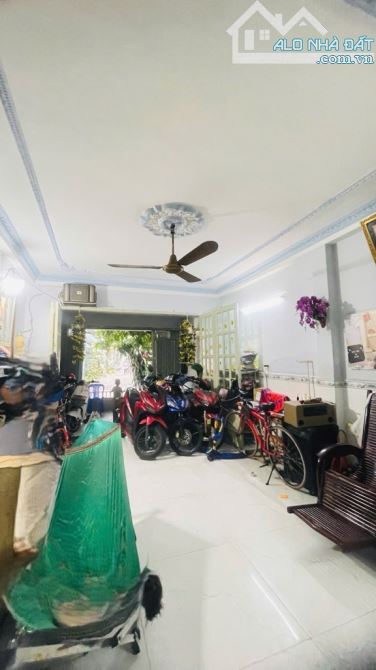 HẺM 6M –HUỲNH THIỆN LỘC- HÒA THẠNH -TÂN PHÚ DT: 4*17.5M- CHỈ 7 TỶ