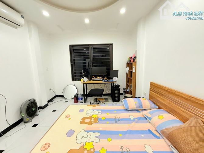 Bán nhà Liên Mạc, Bắc Từ Liêm, 40m m2, 6 tầng thang máy, mặt tiền 5.7m, giá 7 tỷ