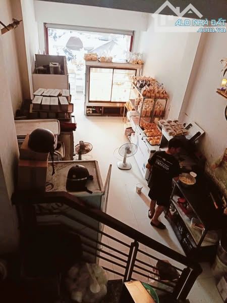 Nhà mặt tiền kd vip 4 tầng nguyễn văn nghi ngay chợ gò vấp đang cho thuê 45tr bán gấp