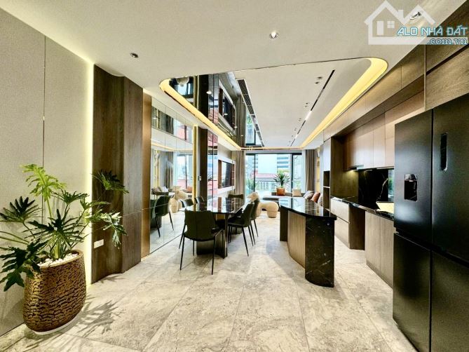 Bán Nhà Nguyễn Văn Cừ 65m2-hơn 17 tỷ-7 TẦNG THANG MÁY-FULL NỘI THẤT-ĐẶC QUYỀN TỐI THƯỢNG