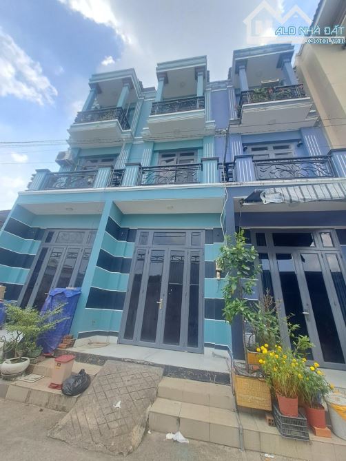 NHÀ THẠNH LỘC 37 – 43m² – 1 TRỆT 2 LẦU – GIÁ CỰC MỀM CHỈ 2.6 TỶ