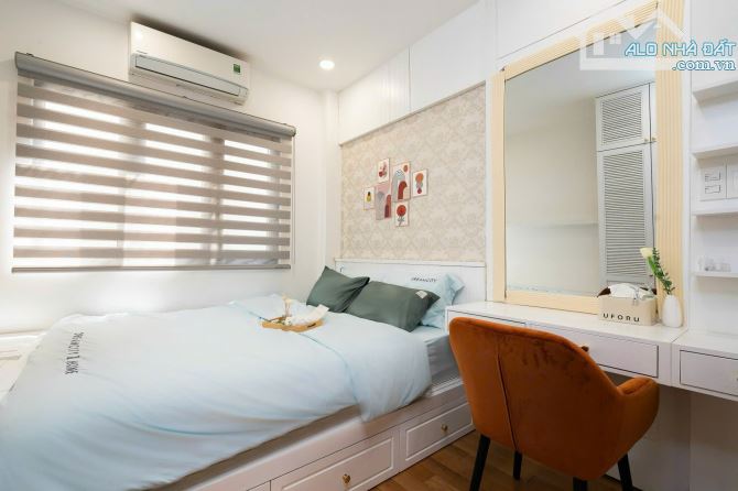 Kẹt tiền Cần bán gấp nhà đẹp 4 tầng Nguyễn Thị Minh Khai, ĐaKao Q1 - Chỉ 13,5 tỷ - 11