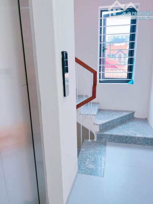 Bán nhà Trần Quang Diệu - Võ Văn Dũng- phân lô ô tô - Nhà mới ở ngay - 7 tầng - Kinh doanh - 2