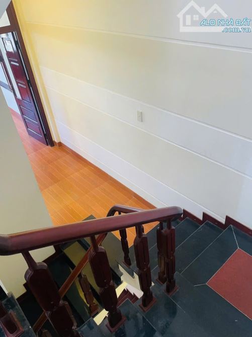 🏡 CẦN BÁN GẤP BIỆT THỰ 3 TẦNG _ LÔ GÓC 2 MT KINH DOANH ĐƯỜNG 10,5 M _ VĂN TIỀN DŨNG. - 1