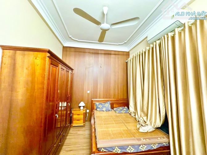 Bán nhà Phúc Xá Ba Đình.DT:40M2 x 3T..MT: 3,2M.. Ô TÔ ĐỖ CỬA 2 MT..SĐCC.. GIÁ: 12,6 tỷ - 1