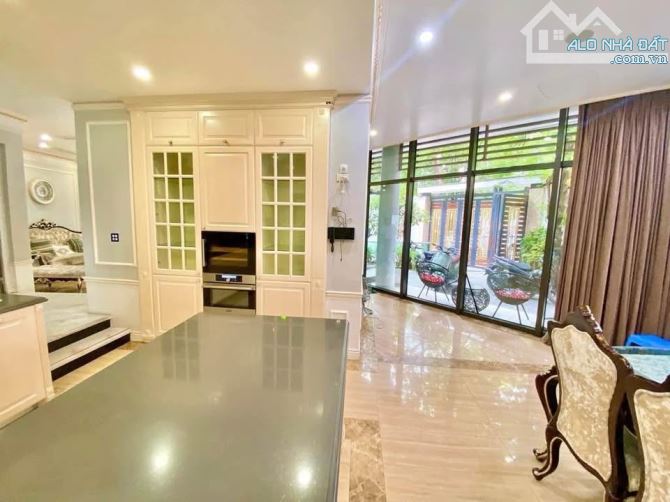 Bán Biệt thự đường Tố hữu - Vạn Phúc Hà Đông:170m2*4T, mặt tiền 11m, 5 ngủ khép kín - 1
