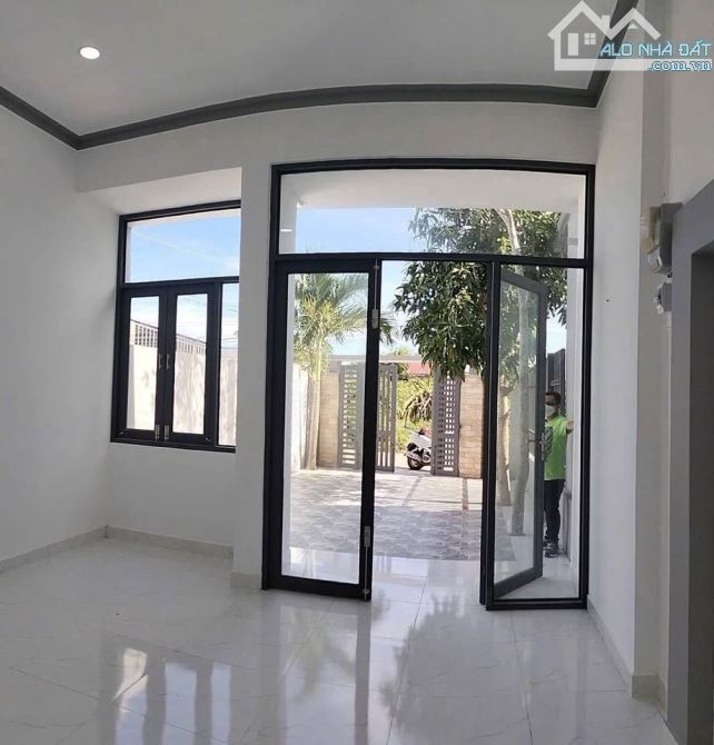 Nhà cấp 4, SHR, 80m2, Tân Thạnh Đông, Giá chỉ 970 Triệu. - 1