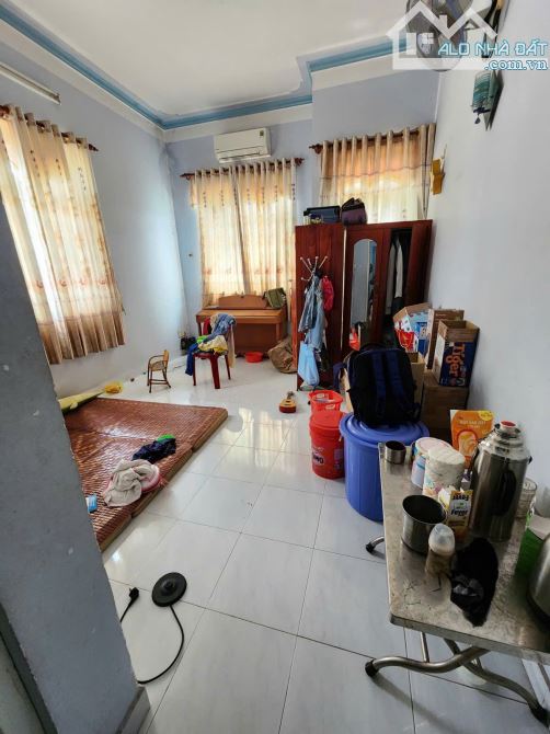Bán nhà 3 TẦNG Đông Hòa,LÔ GÓC,SHR đường 2 xe hơi thông,gần BigC Go Dĩ An - 1