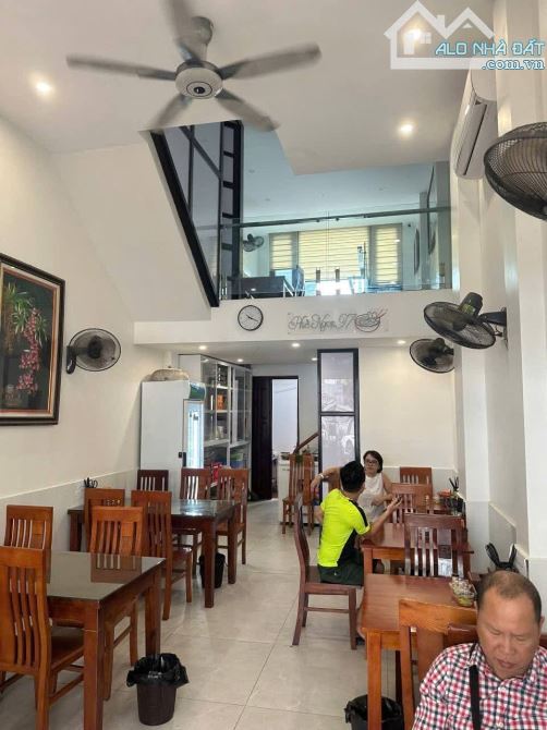 GIA ĐÌNH CẦN BÁN NHÀ MẶT PHỐ NGUYỄN THỊ THẬP, CẦU GIẤY DT: 45M2 6T MT: 4,2M GIÁ NHỈNH 36T - 1