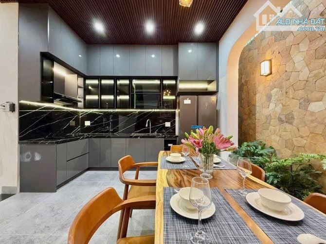 BÁN NHÀ ĐỨC GIANG DT 90M2, MT5M, 5 TẦNG, Ô TÔ TRÁNH, GIÁ 15.X TỶ - 1