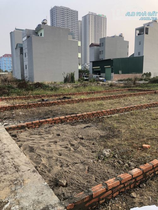 cần  bán lô đất tại lai xá, kim chung, diện tích 46,7m2. gần ql32 và đại học thành đô - 1