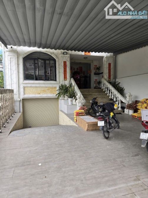 🏡BÁN NHANH KHÁCH SẠN MẶT TIỀN VÀNH ĐAI TRONG CÓ DÒNG TIỀN THỤ ĐỘNG HÀNG - 1