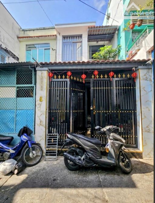 BÁN NHÀ đường Trần Nguyên Hãn, P13, Q8 - Giá 5, 4 tỷ 💸💸thương lượng - 1