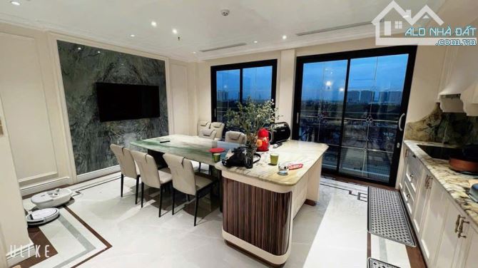 BÁN CĂN HỘ DÒNG TIỀN PHÚ ĐÔ - Ô TÔ ĐỖ CỬA - 3 THOÁNG - 24 PHÒNG - 88M2 - 6 TẦNG - MT 5.7M - 1