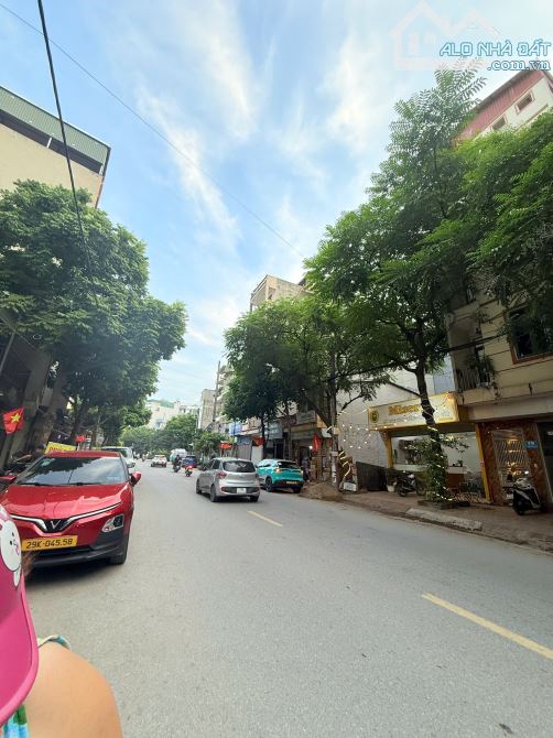 Bán nhanh lô đất thuộc khu đấu giá Đa Sỹ, Hà Đông, đường rộng 20m kinh doanh gì cũng được - 1