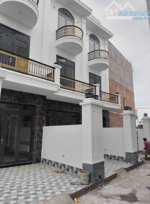 Nhà Mới Xây 2 Lầu 4 x 12m, Ngay Ngã Ba Tân Kim Vào 100m, 4 Phòng Ngủ. Sổ Hồng Riêng - 1
