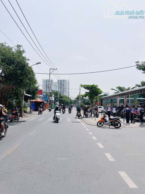 Cần Bán Dãy Trọ Phước Kiển 5.6*18m Dòng Tiền Sẵn 10tr/th - 1