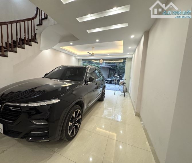 Bán Nhà Liền Kề Mỗ Lao, 60m², 5 Tầng, Nội thất xịn, Gara Ô tô, hơn 19 tỷ! - 1