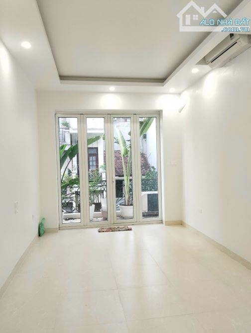 BÁN NHÀ ĐẸP LÔ GÓC 4 TẦNG MẶT PHỐ NGUYỄN TRƯỜNG TỘ - 1
