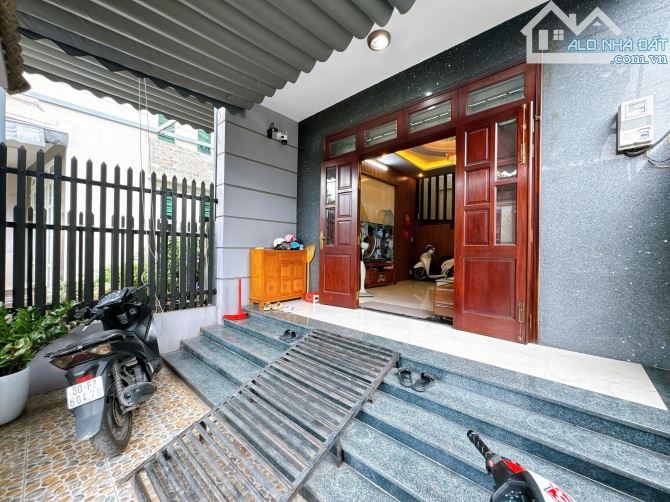 Bán nhà 1 trệt 1 lầu mái thái kiên cố P.Hố Nai ngay trường Lê Hồng Phong - Biên Hoà - 1