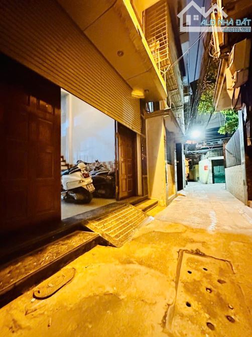 Pháo Đài Láng, 40m ra mặt phố, ngõ rộng, 5 tầng đẹp ở ngay, 44m2, 5 tầng, giá 10 tỷ - 1