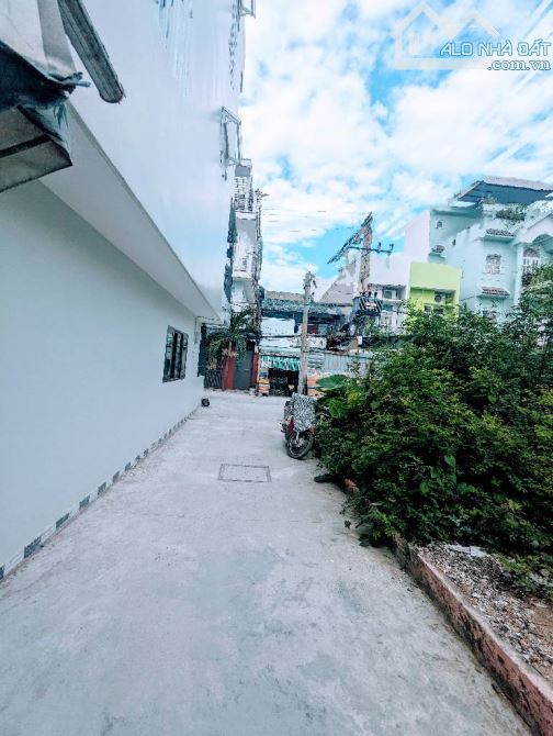 Lô đất đẹp 5x12 mặt tiền hẻm xe hơi 6m 76 Dương Cát Lợi, chợ Phú Xuân sát bên Q7 chỉ 4.7tỷ - 1