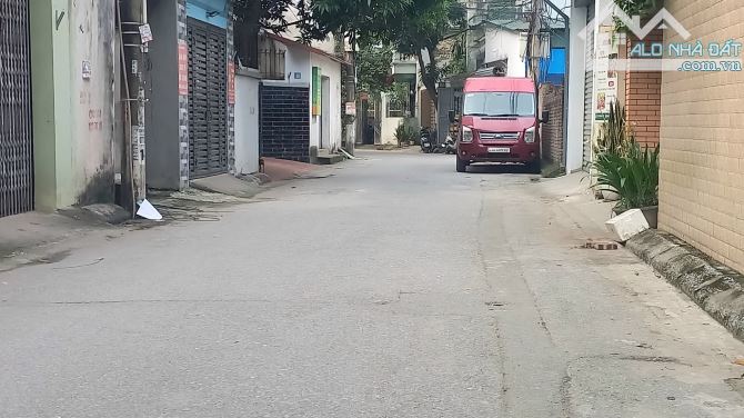 Bán nhà Thạch Bàn, ô tô đến cửa, lô góc, 42m2, 5t, mt 4.5m, 7.95 tỷ - 1