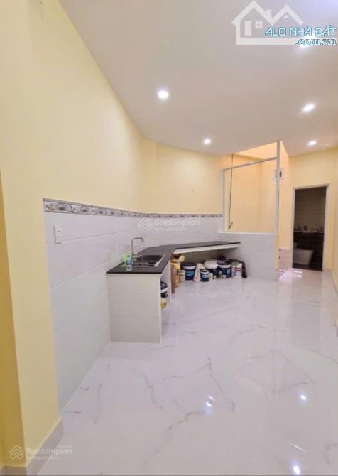 NHÀ 3 TẦNG HẺM XE HƠI LÊ VĂN THỊNH GIÁ RẺ - 1