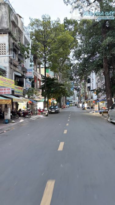 Bán Toà Nhà ngay Nguyễn Chí Thanh P.12 Q.5 DT:13x25 CN:301m2 KC: Hầm 9 Lầu, HĐT: 364tr/th - 1