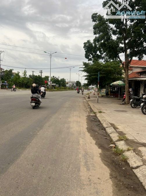BÁN NHÀ 4 TẦNG MẶT TIỀN TỈNH LỘ 10 - KHU D PHÚ MỸ THƯỢNG- TP HUÊ GIÁ CHỈ 5.X TỶ - 1