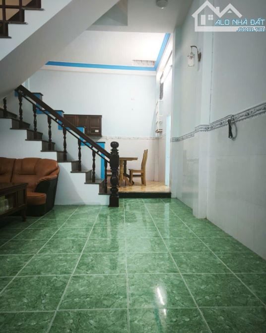 Bán nhà 03 tầng hẻm Hùng Vương, thành phố Quảng Ngãi - 1