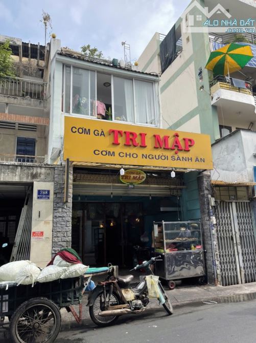 Bán nhà mặt tiền cực đẹp đường Nguyễn Trọng Tuyển, Phú Nhuận. DT: 4.2*25M, nở hậu 7.6M, vv - 1