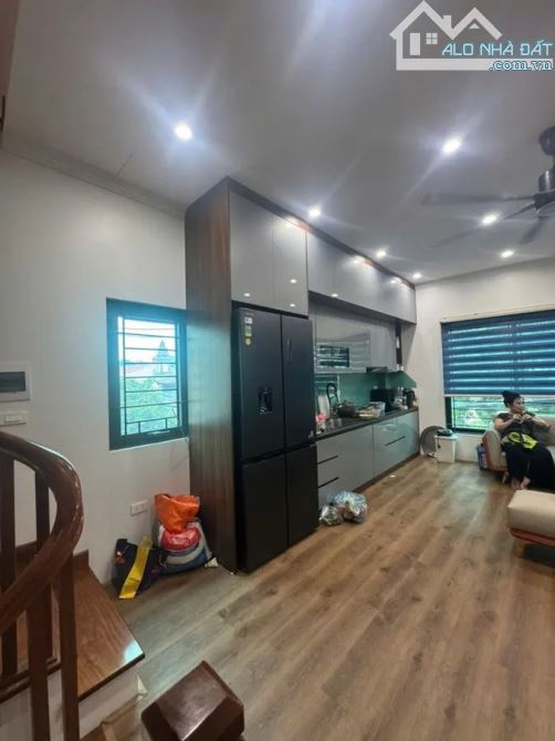 Bán nhà 5 tầng phố Hoa Lâm, Long Biên – ngõ ô tô tránh, full nội thất, 42m², nhỉnh 10 tỷ - 1