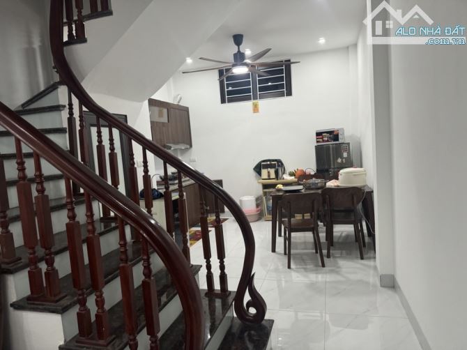 BÁN NHÀ MIÊU NHA - TÂY MỖ - Ô TÔ ĐỖ GẦN - FULL NỘI THẤT - 6 NGỦ - 40M X 5 TẦNG - GIÁ 6,4 T - 1