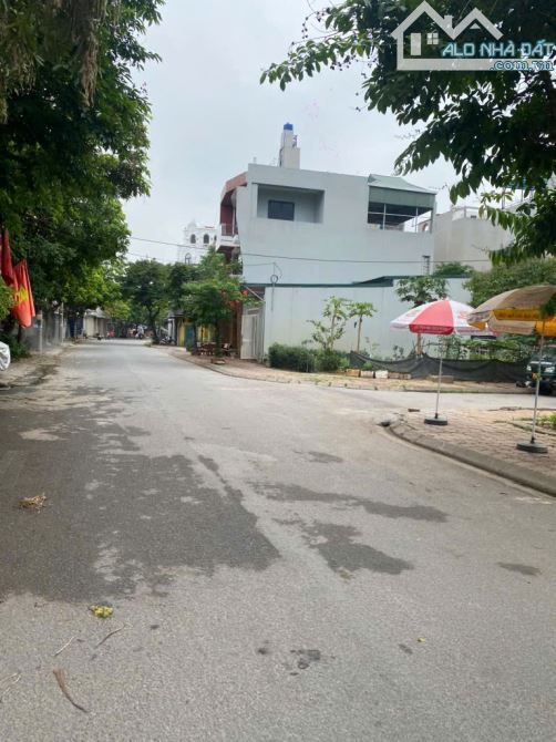BÁN ĐẤT PHÂN LÔ TĐC QUỲNH ĐÔ 40M2 GIÁ NHỈNH 6 TỶ Ô TÔ TRÁNH, CÁCH CHỢ 100M. - 1