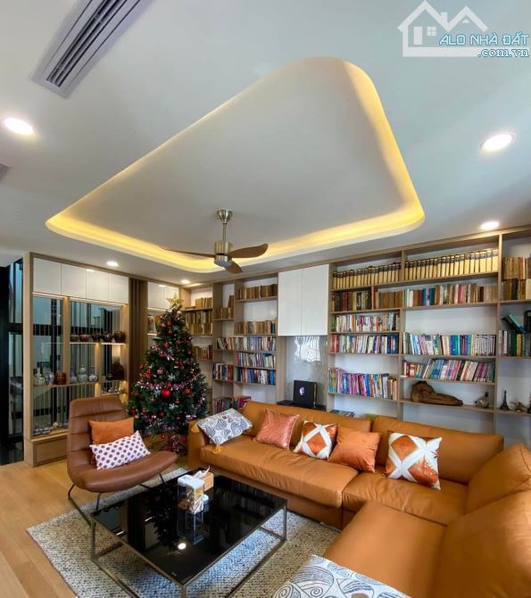 Nhà Phố 4 Tầng Cực Đẹp | gần 100m2 - Ngang 5.5m | Ôtô ngủ trong nhà | Tặng Full nội thất - 1
