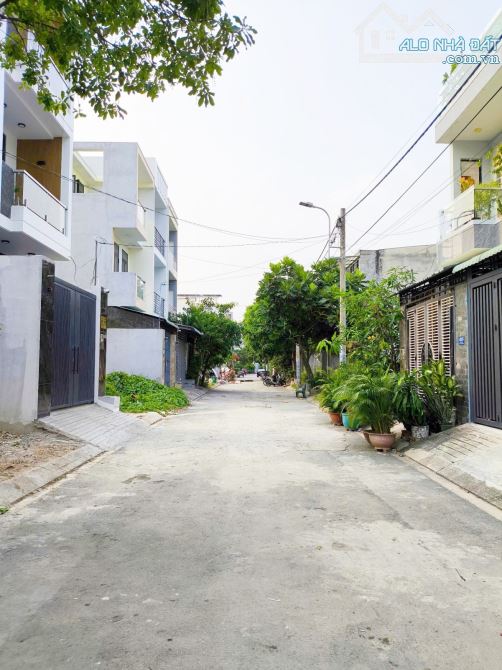 Q9 - BÁN ĐẤT NỀN, 52M2, HẺM XE HƠI TRÁNH KHU PHÂN LÔ NGAY CHỢ LONG TRƯỜNG - 1