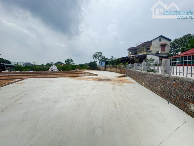 ĐẤT ĐẸP PHÚ THỊNH MINH PHÚ,ĐG THÔNG 10 OTO ĐỖ TRƯỚC CỬA THOẢI MÁI - CÁCH TRỤC LIÊN XÃ 30M